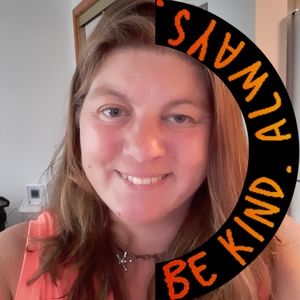 Meet your Posher, Carole